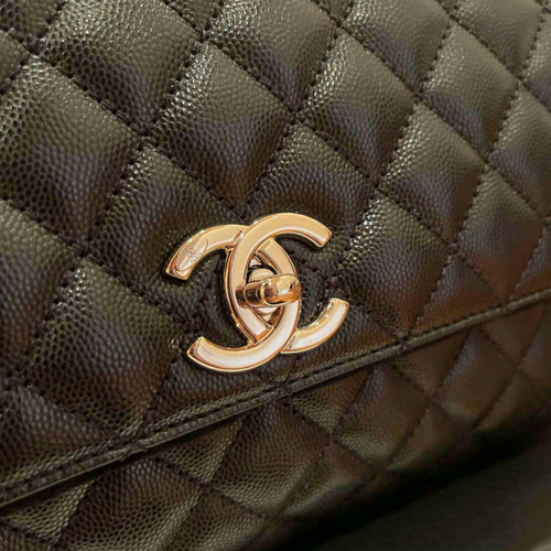 【極上レザーの輝き】CHANEL ココハンドル ミニ マトラッセ 極上レザーの輝き】CHANEL ココハンドル ミニ マトラッセ
