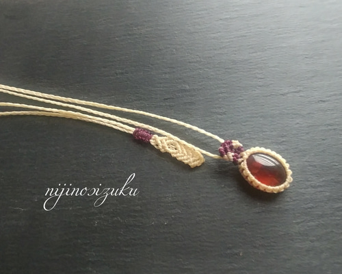 ガーネットのマクラメ編みネックレス ネックレス・ペンダント