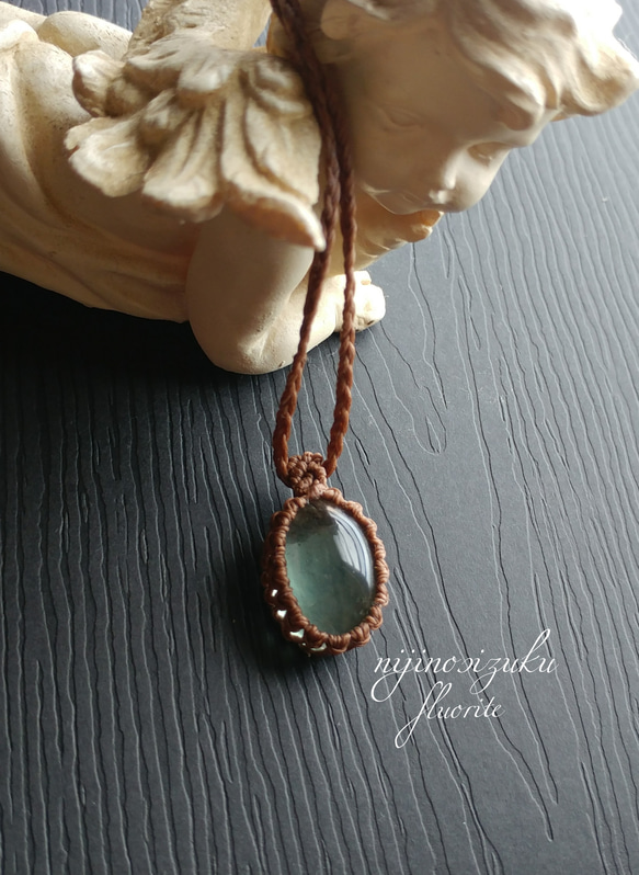 フローライトのマクラメネックレス フローライトのマクラメ編み 天然石ネックレス | SHANTi WALA