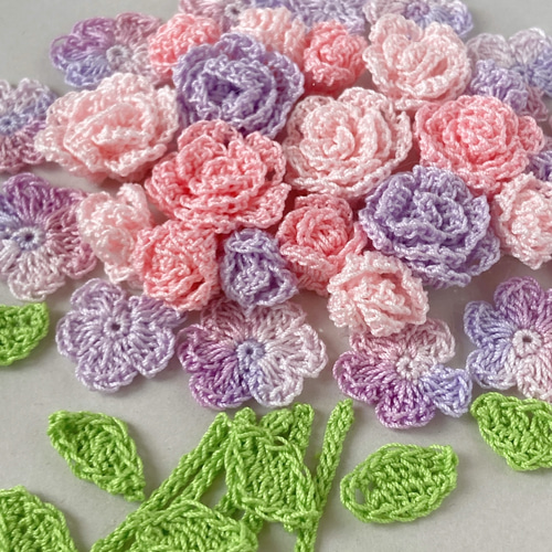 薔薇のお花モチーフ付きドイリー/ピンク系/ハンドメイドレース編み 薔薇のお花モチーフ付きドイリー(ピンク系)ハンドメイドレース