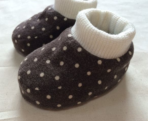 [SALE★1000日元OFF]溫暖的嬰兒鞋點巧克力 第2張的照片