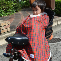 【再販】子供乗せ自転車用ブランケット　チェックレッド 1枚目の画像