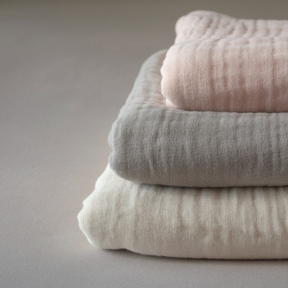 草木染め やわらかコットンガーゼケット シングル グレー(やまもも) 日本製　 3枚目の画像