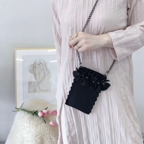 オーダー受付中* ネオフリル スマートフォンショルダーバッグ  