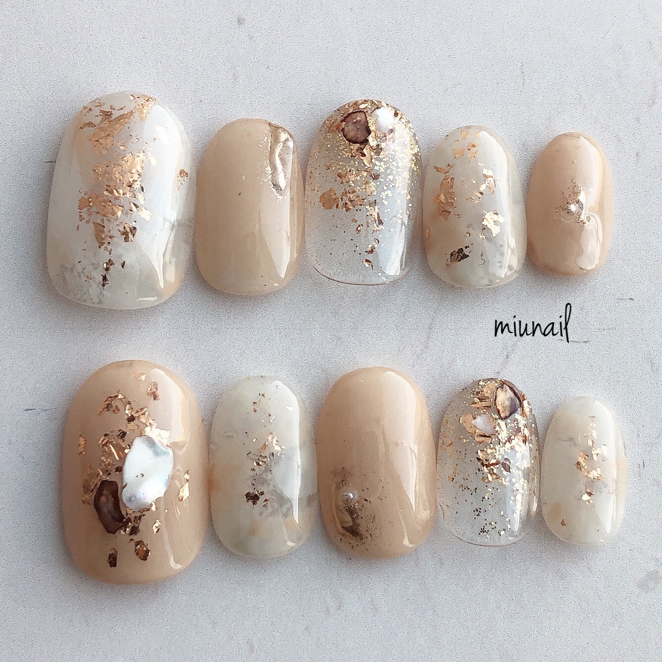 219］再販/結婚式ネイル/ヌーディーベージュのニュアンスネイル 金箔  