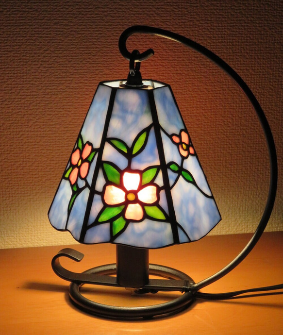 ティファニー工房ステンドグラス　ランプスタンドはなみずき ティファニー工房ステンドグラス ランプスタンドはなみずき