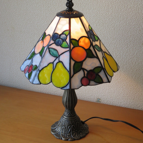 送料無料ステンドグラス＊フルーツのランプ＊ スタンドライト