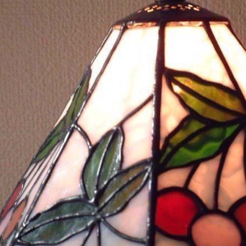 ステンドグラス＊さくらんぼのランプ＊ スタンドライト・テーブル