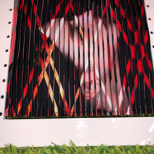 見る角度で絵が変わる！3面プリーツタペストリー壁掛け タペストリー