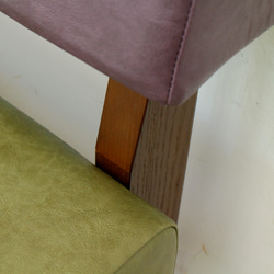 2.5s Border sofa（ BR × 合成皮革パープル Ba-09 ＆ オリーブ Ba-05 ） 3枚目の画像