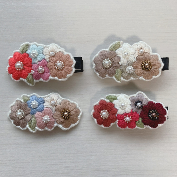 お花刺繍のクリップ　Pedicel 1枚目の画像