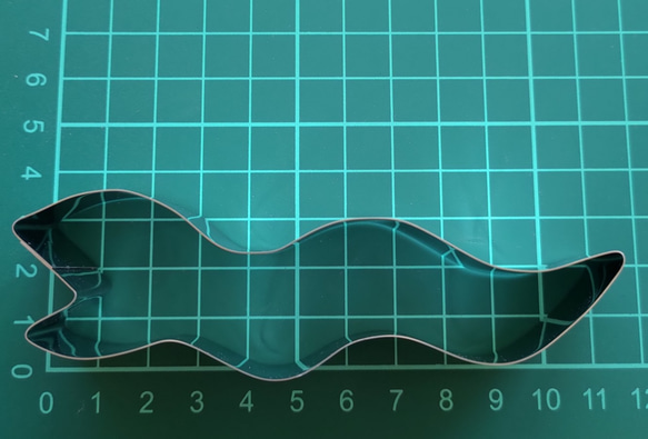ステンレス製　ヘビ　スネーク　クッキー型 2枚目の画像
