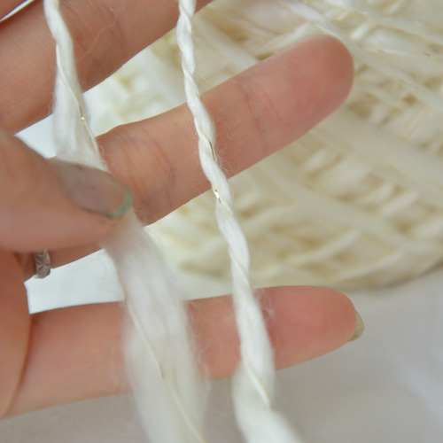 ウールスラブラメ row white nijiyarn 毛糸 nijiyarn 通販 10420087
