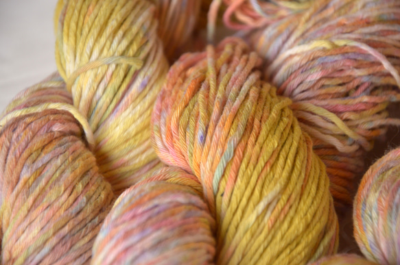 sale　手染め糸　コットン　yellow colorful nijiyarn 4枚目の画像