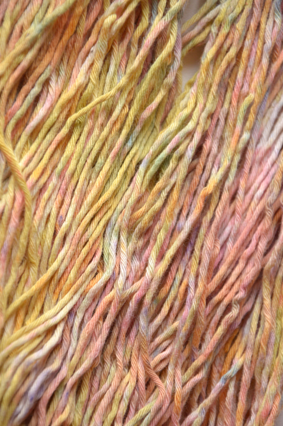 sale　手染め糸　コットン　yellow colorful nijiyarn 6枚目の画像