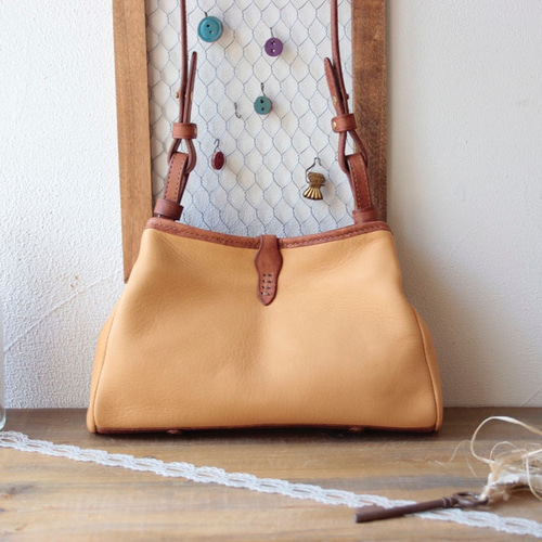 ハンドメイド＊ディアスキン＊鹿革＊×ナチュラルリネンキャンバス＊２WAYバッグ ハンドメイド＊ディアスキン＊鹿革＊×ナチュラルリネン