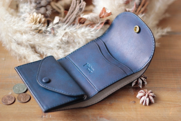 新顏色 B. 手染深藍色的緊湊型錢包 *定做產品 第4張的照片