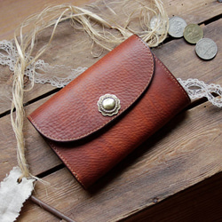 受注制作品 M.wallet　斑紋手染めブラウン＆手揉み加工、ハンドメイド ブラスボタン 1枚目の画像