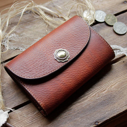 受注制作品 M.wallet　斑紋手染めブラウン＆手揉み加工、ハンドメイド ブラスボタン 8枚目の画像