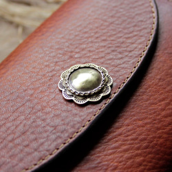 受注制作品 M.wallet　斑紋手染めブラウン＆手揉み加工、ハンドメイド ブラスボタン 6枚目の画像