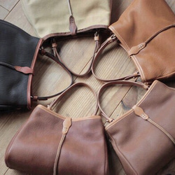 Deerskin Handlebag /Dark brown 5枚目の画像