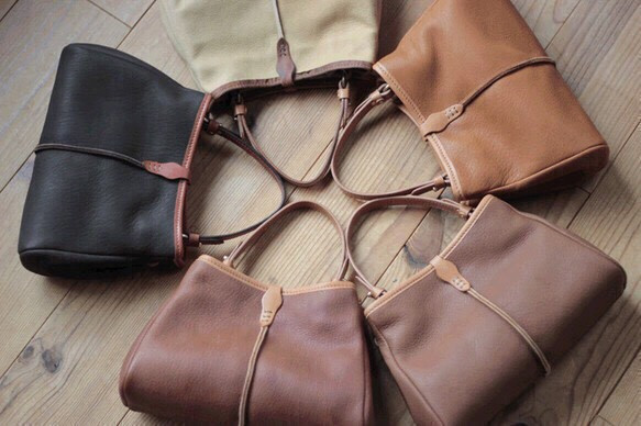 Deerskin Handlebag /Dark brown 5枚目の画像