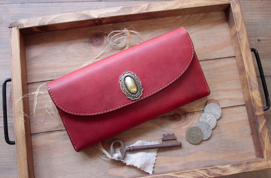 受注制作品 B. ロングウォレット　ベルギーヌメ革 ／手染めコーラル