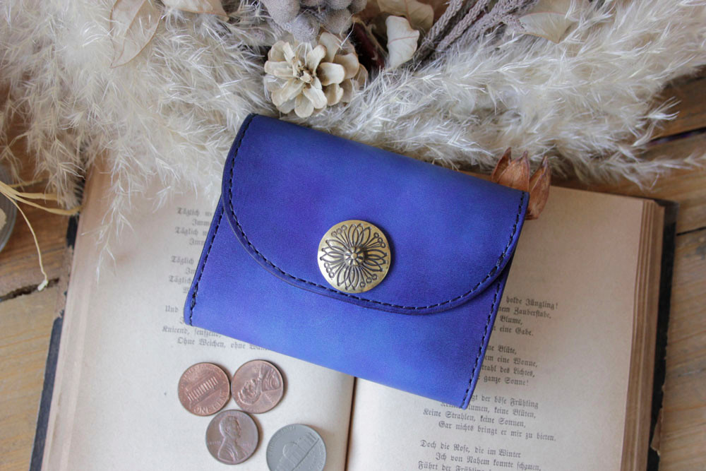 受注製作品　B.コンパクトウォレット　手染めロイヤルブルー