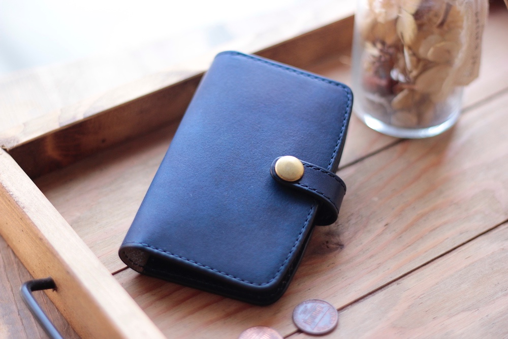 新作　スマートキー対応手染めキー&カードケース／手染めネイビー