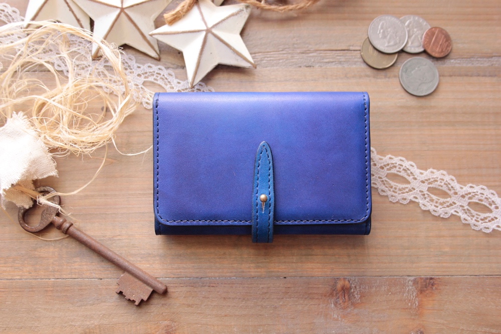 受注制作品　名刺入れ/カードケース　ベルギーヌメ革 ／手染めロイヤルブルー