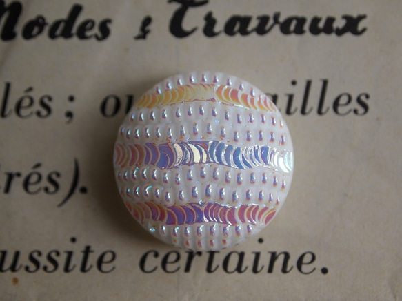 【売り切れ】フランス パールに輝く大きめガラスボタン 2枚目の画像
