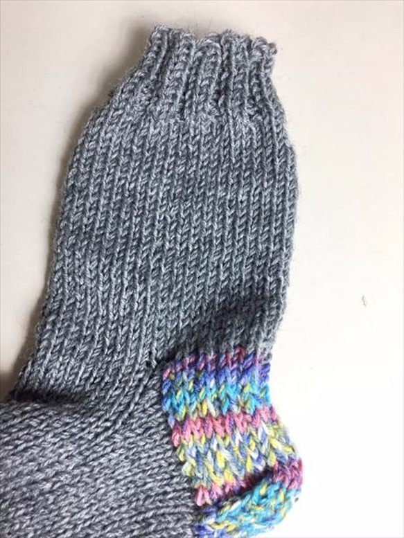 手編み靴下・グレー系【23～25cm】 2枚目の画像