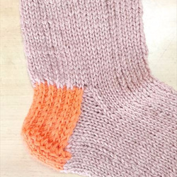 手編み靴下・ミルクティ 3枚目の画像