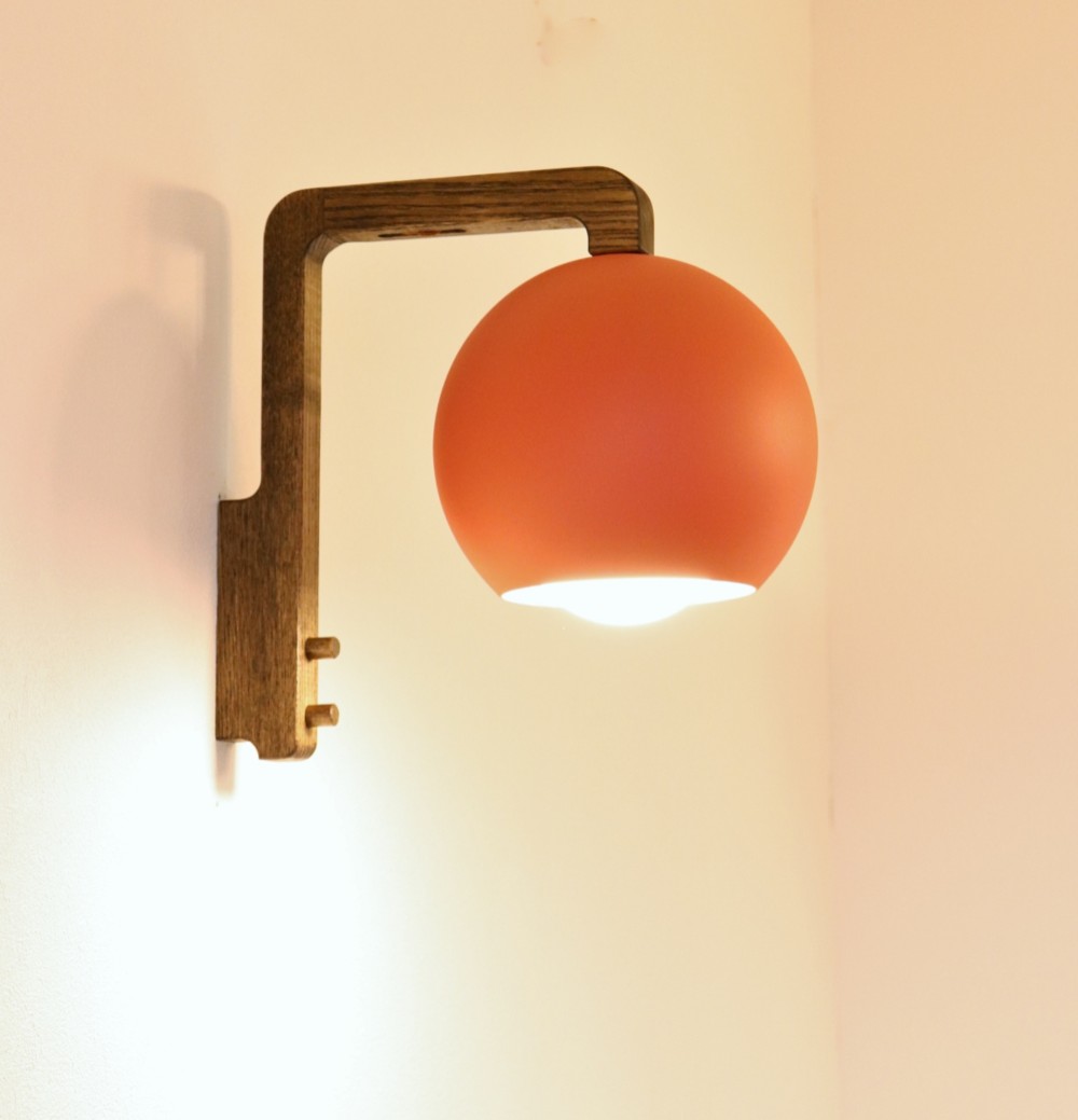 e cabra  Red  LEDブラケットライト