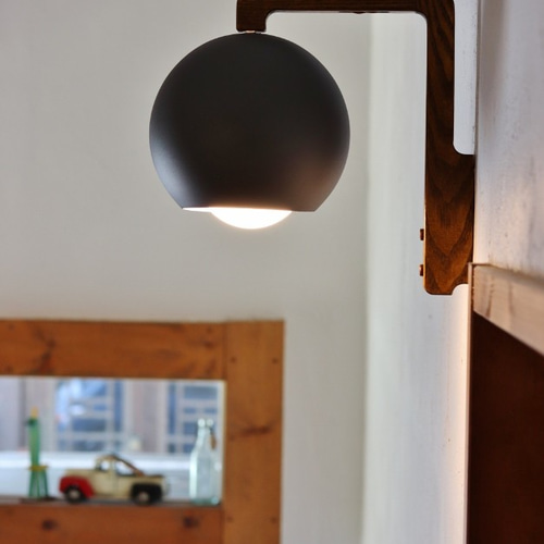 e carbra Beige LED ﾌﾞﾗｹｯﾄﾗｲﾄ スタンドライト・テーブルランプ Yuji