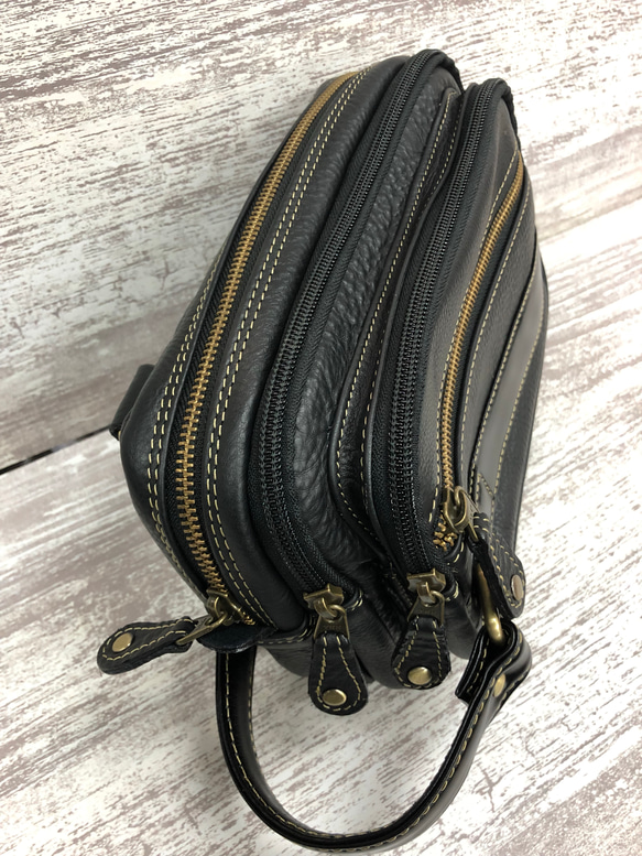 本革 メンズバッグ ショルダー　BAG セカンドバッグ　黒 2枚目の画像