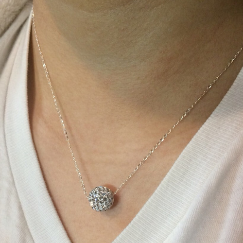 スワロフスキーパヴェボールのネックレス ネックレス・ペンダント くん  