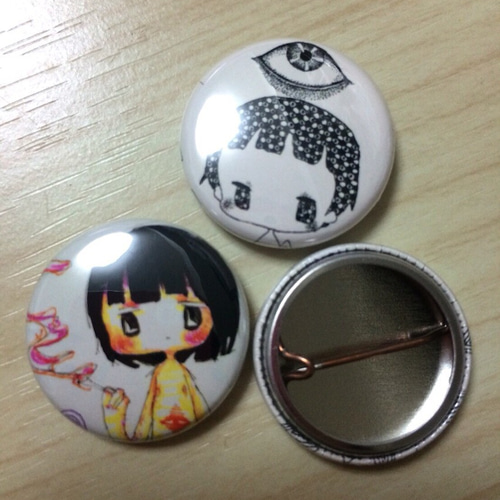 女の子缶バッジ2個セット(2.5cm) その他雑貨 あおき はかせ 通販