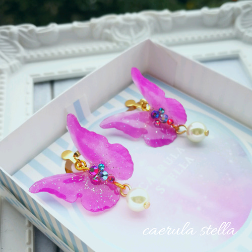 夜光蝶No.6ピアスorイヤリング】 レジンアクセサリー レジン 蓄光  