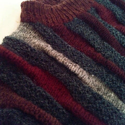 タック編みうねうねセーター 2枚目の画像