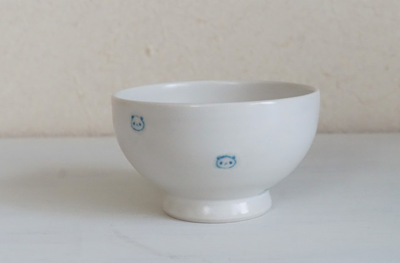 パンダ茶碗ー水色水玉 2枚目の画像