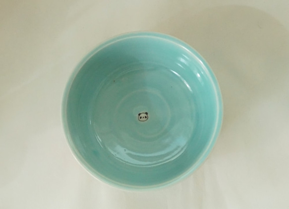 パンダ平小鉢-水色 3枚目の画像
