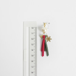 コットンパールのクリスマスタッセル（雪の結晶）ピアス/ノンホール/イヤリング 2枚目の画像