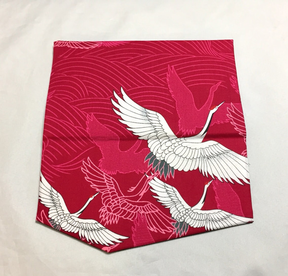 ◆完成品◆羽ばたく鶴のお祝い袱紗◆濃紅 4枚目の画像