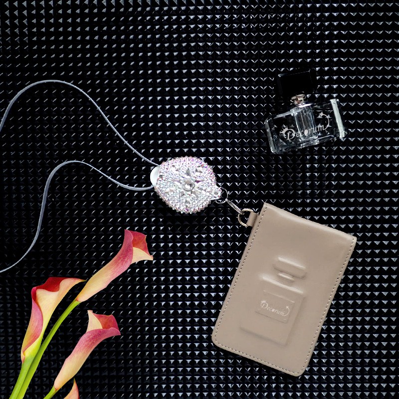 White Happy Star（全面 ）ネックストラップ  　IDホルダー