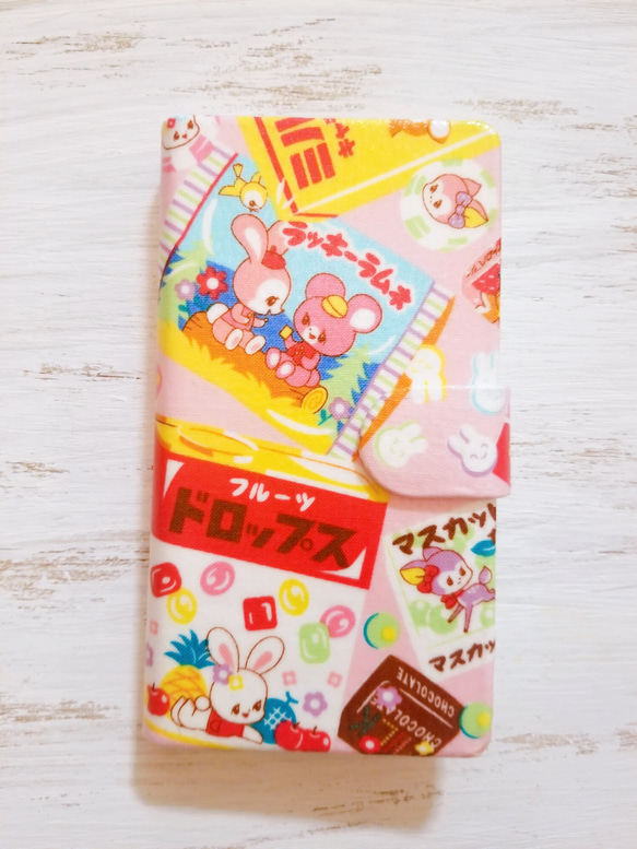 ★レトロうさぎ駄菓子柄 手帳型スマホケース★ベビーピンク 1枚目の画像