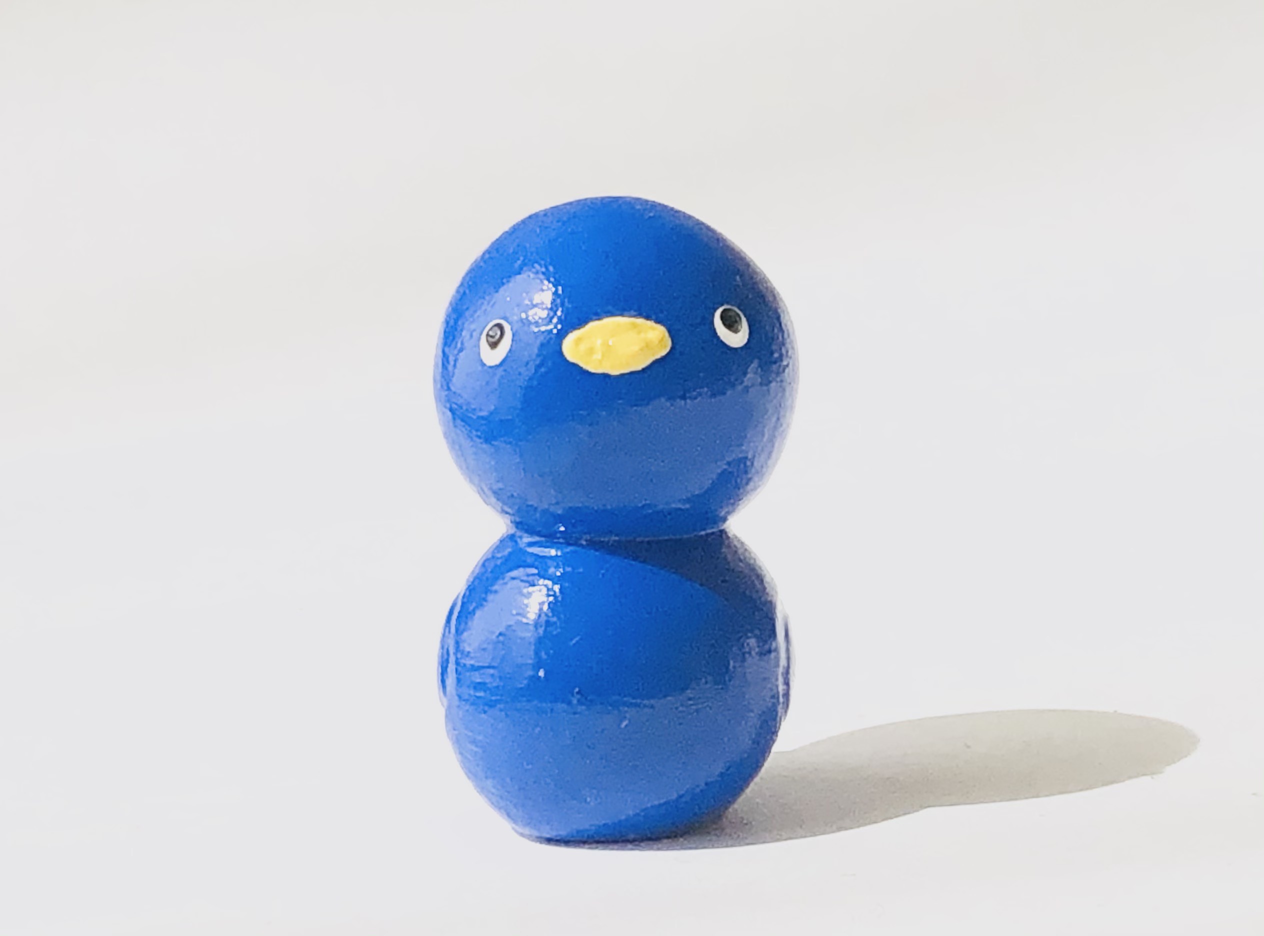 鳥の 置物（焼物）です。中心部が光ります。建物内のインテリアにいかがでしょう。 置物（焼物）です。中心部が光ります。建物内のインテリアにいかがでしょう。 鳥の