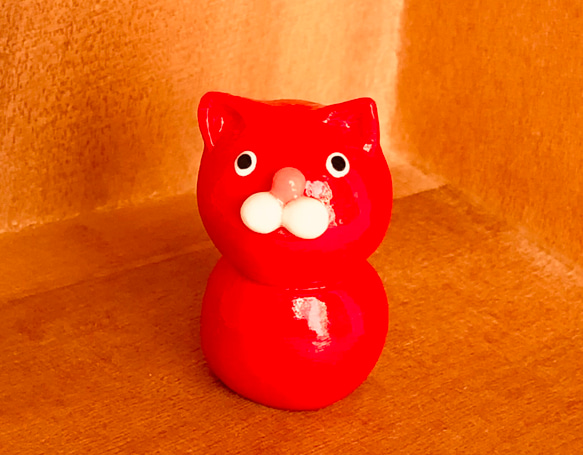 猫の置物／トマト猫 6枚目の画像