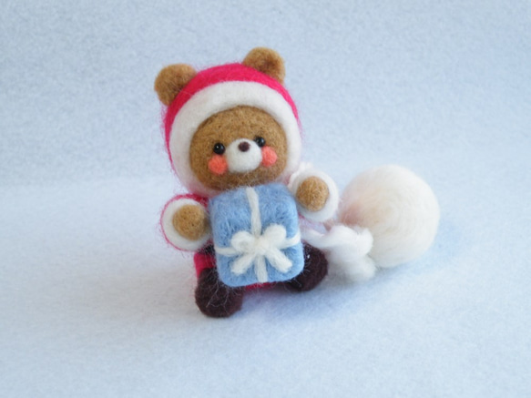 くまちゃんサンタのクリスマス　羊毛フェルト 4枚目の画像