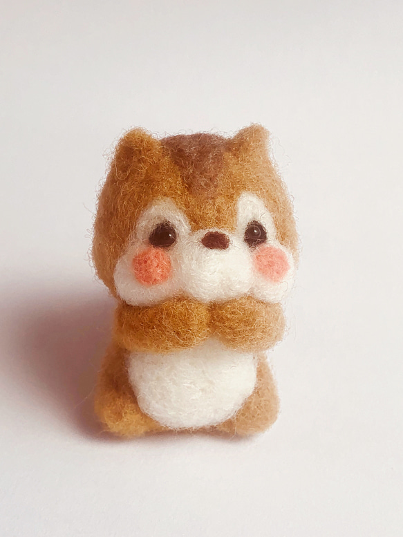 yano-kun 羊毛フェルト 作品 リスちゃんのリース yano-kun 様 専用